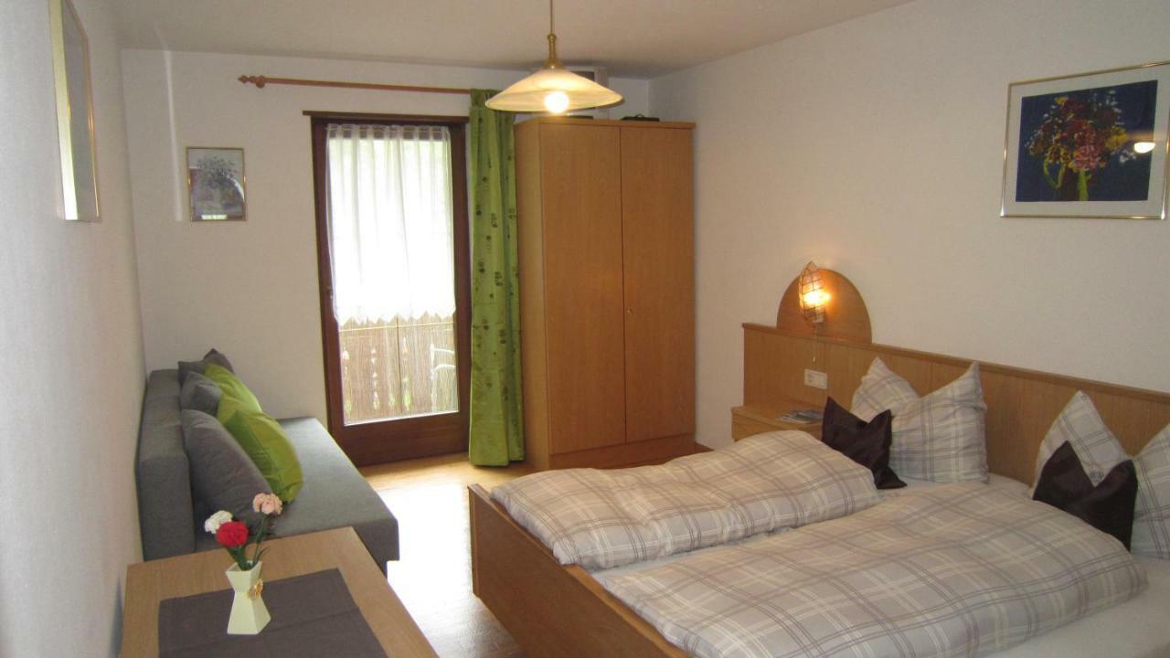 Ferienhaus-Gruenfelder Luson Kültér fotó